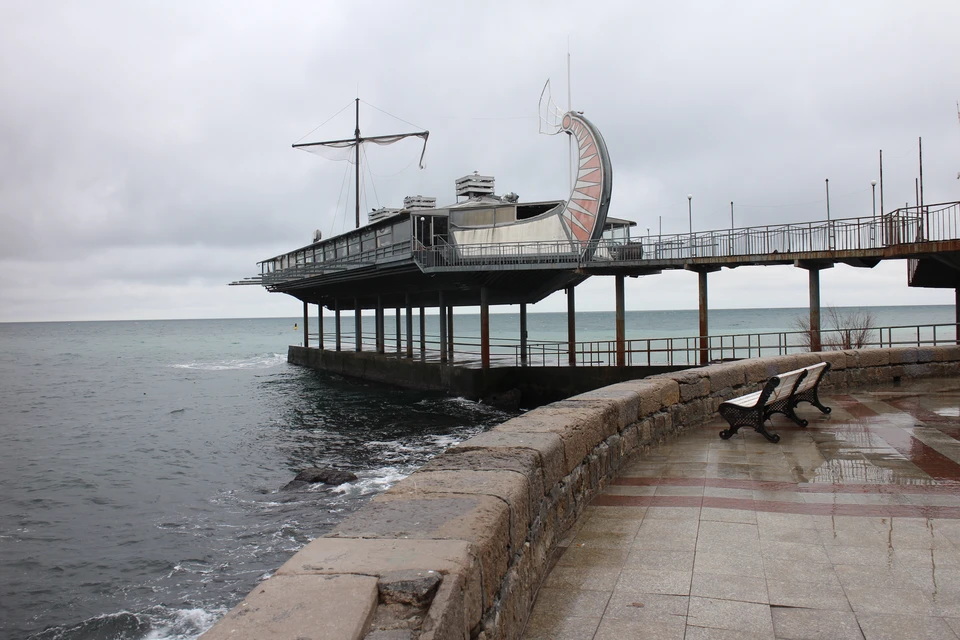 Вода в Черном море постепенно остывает