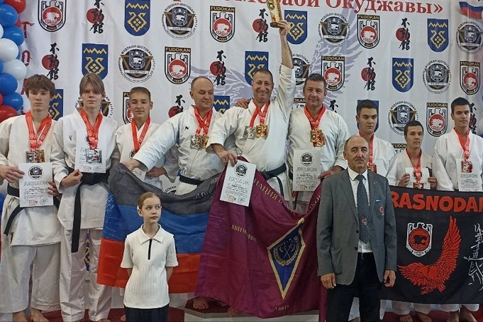 Спортсмены ДНР завоевали 12 медалей на турнире по каратэ в Тольятти. Фото: ТГ/Ширшов