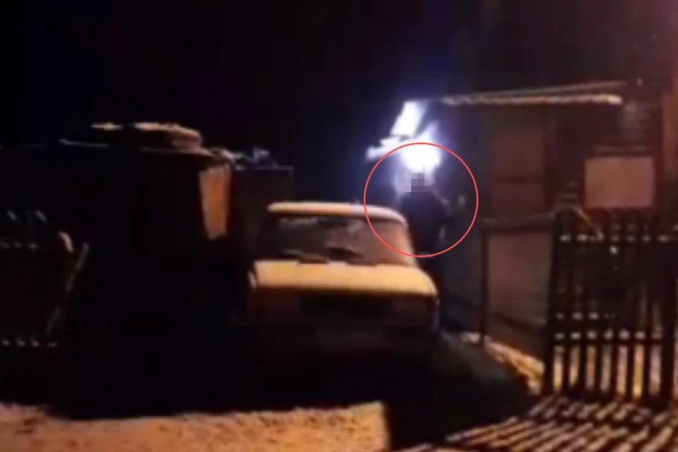 Сторож устроил стрельбу в ответ на просьбу включить свет на улицах. Фото: Предоставлено местными жителями