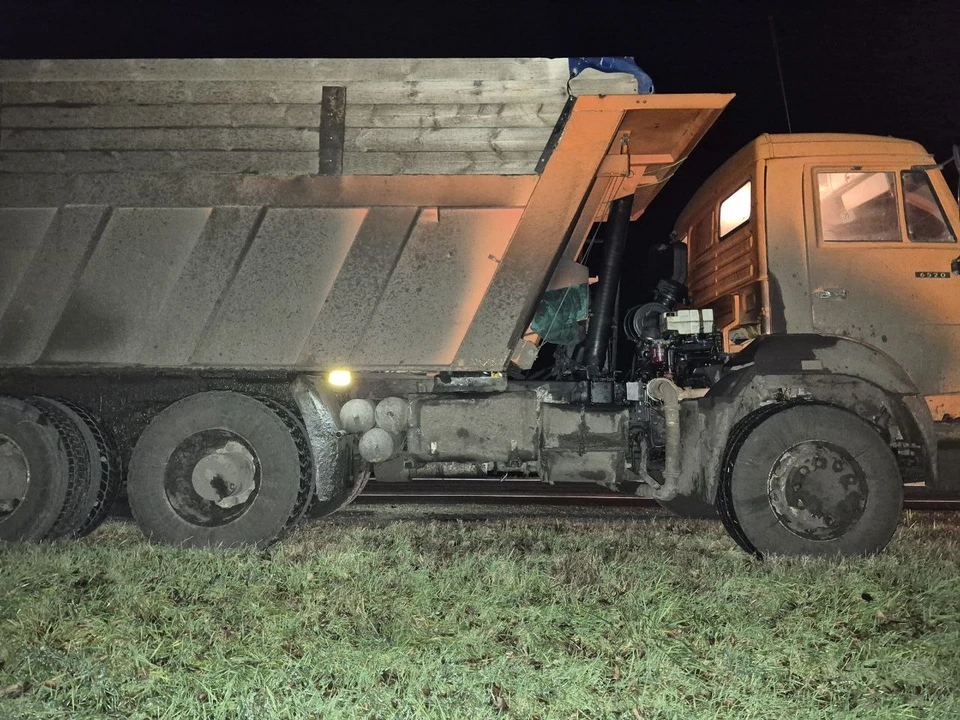 Легковушка протаранила грузовик