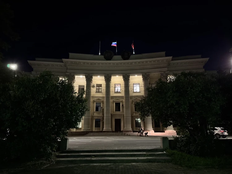 Беспилотники ВСУ атаковали высотку на Санаторном, погиб мирный житель: в Волгограде отбивают массированную атаку дронов