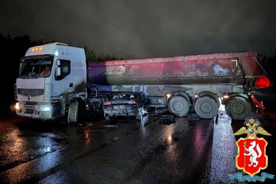 В ДТП умер водитель легковушки. Фото: региональная Госавтоинспекция