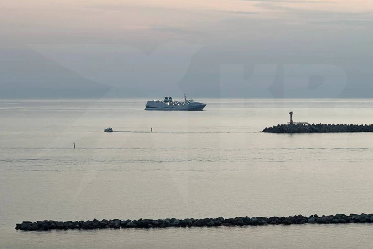 «Граждане не попали на родную землю»: Паром Seabridge возвращается в Трабзон после двух суток ожидания у берегов Сочи