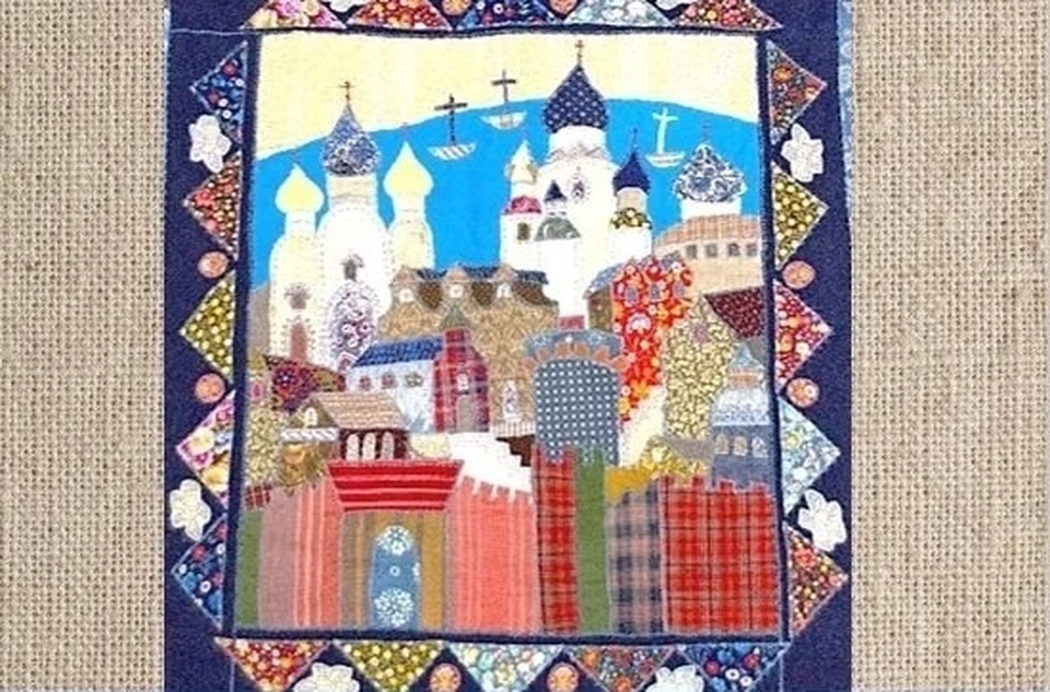 Фрагмент афиши с работой художницы.