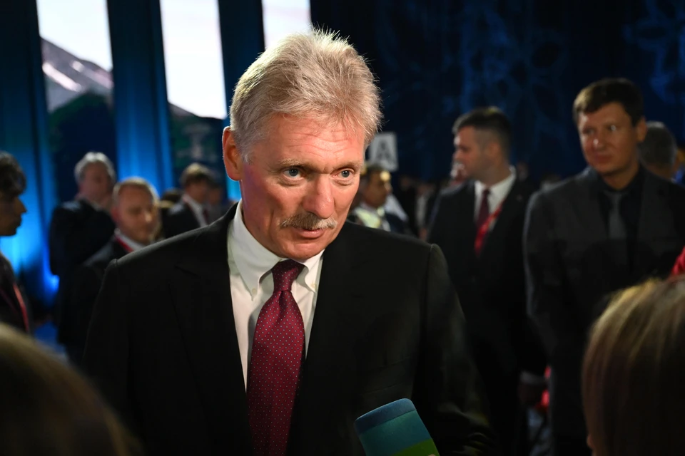 Песков не увидел ничего необычного в приветствии Токаевым Трампа