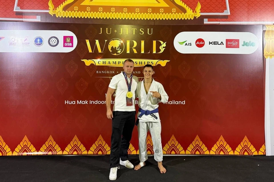 Даниил Оман провел четыре поединка и в финале одержал победу над соперником из Казахстана. Фото: ТГ/Ширшов