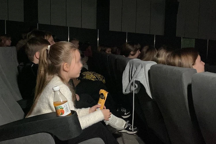 Вау-эффект в «России»: у линии СВО на Херсонщине запустили современный кинотеатр