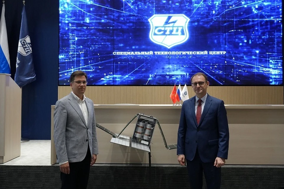 Малый космический аппарат предназначен для радиолокационного мониторинга поверхности Земли в Х-диапазоне / Фото: предоставлено ООО "СТЦ"