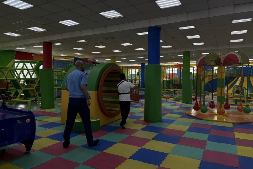 Семья 5-летней девочки получила компенсацию после травмы в игровой. Фото: прокуратура Забайкалья.