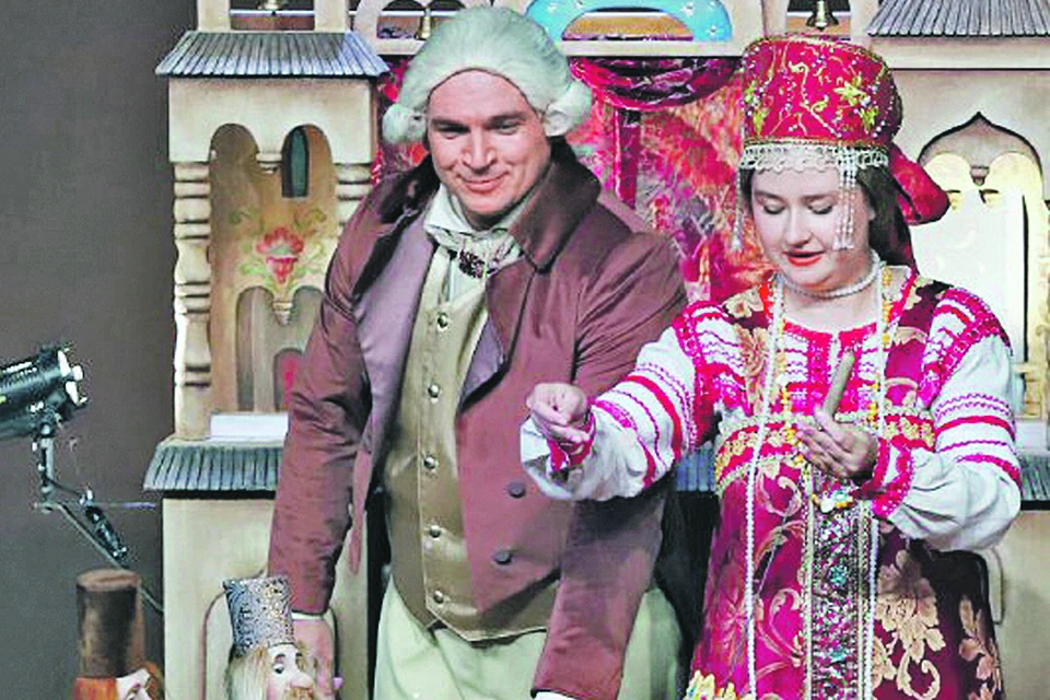 Луганский театр кукол стал победителем в номинации «Лучший актерский ансамбль» со спектаклем «Сказ о Царь-девице, удивительной царице…». Луганский театр кукол