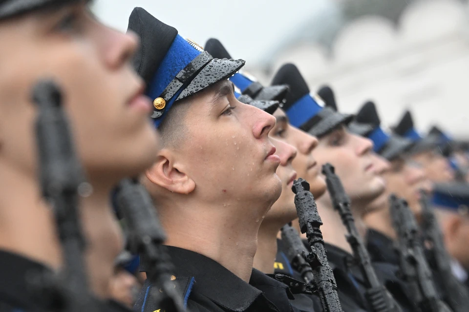 Россию поставили на второе место в рейтинге армий: но составители не учли важное оружие страны