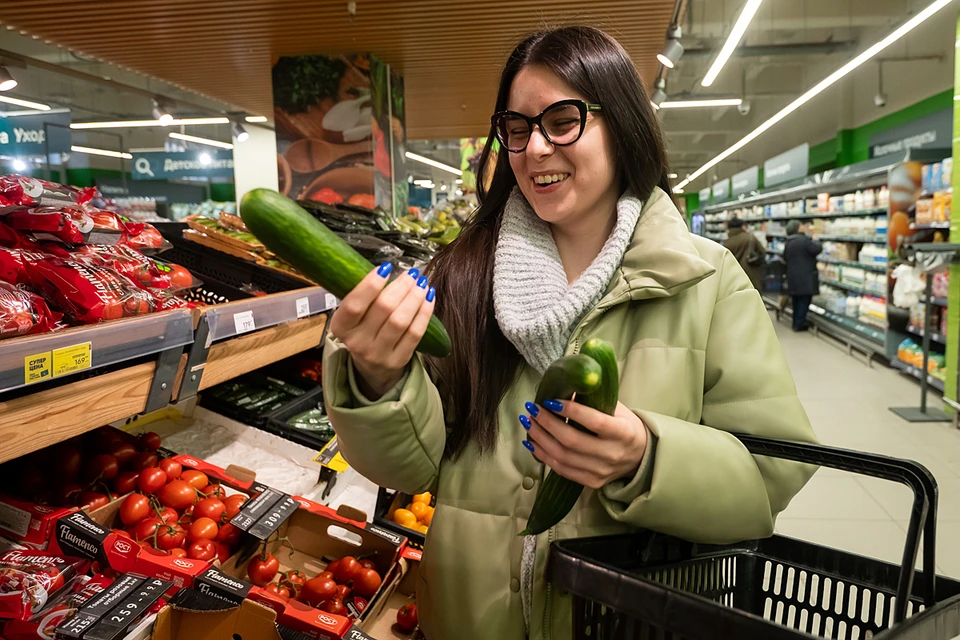 Первое место среди самых подорожавших товаров по итогам октября заняли помидоры, перец и огурцы