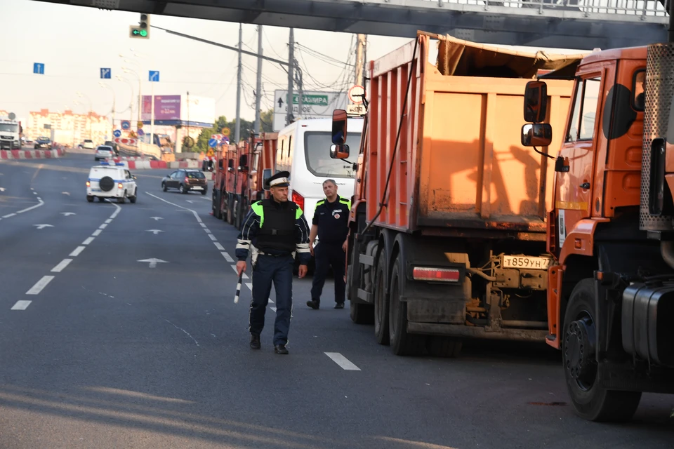 На Дону тщательно проверили состояние большегрузов.