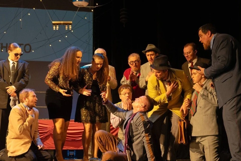 Спектакль "Ревизор". ФОТО: Луганский академический русский драматический театр