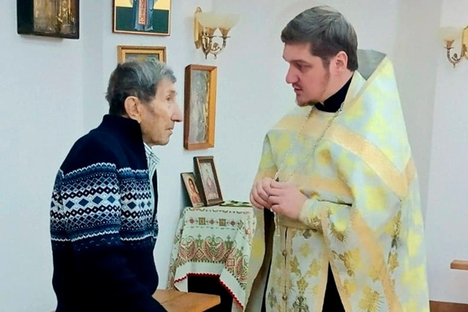 Вязал носки для солдат Красной армии, потом - для бойцов СВО: Как бывший детдомовец дедушка Давыд помогал Победе