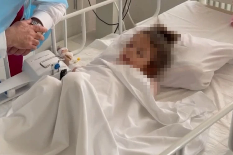 Отделалась условкой и штрафом: мать, истязавшая до полусмерти четырехлетнюю Самиру, осталась на свободе после суда