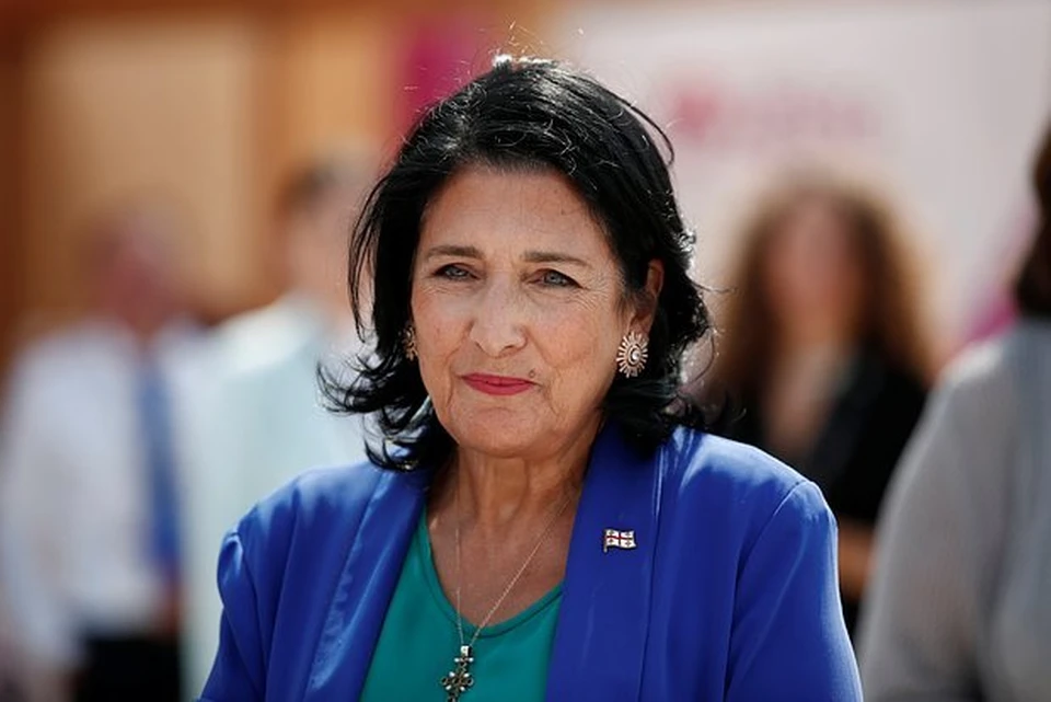 Экс-президент Зурабишвили объявила о протесте против поворота Грузии к России