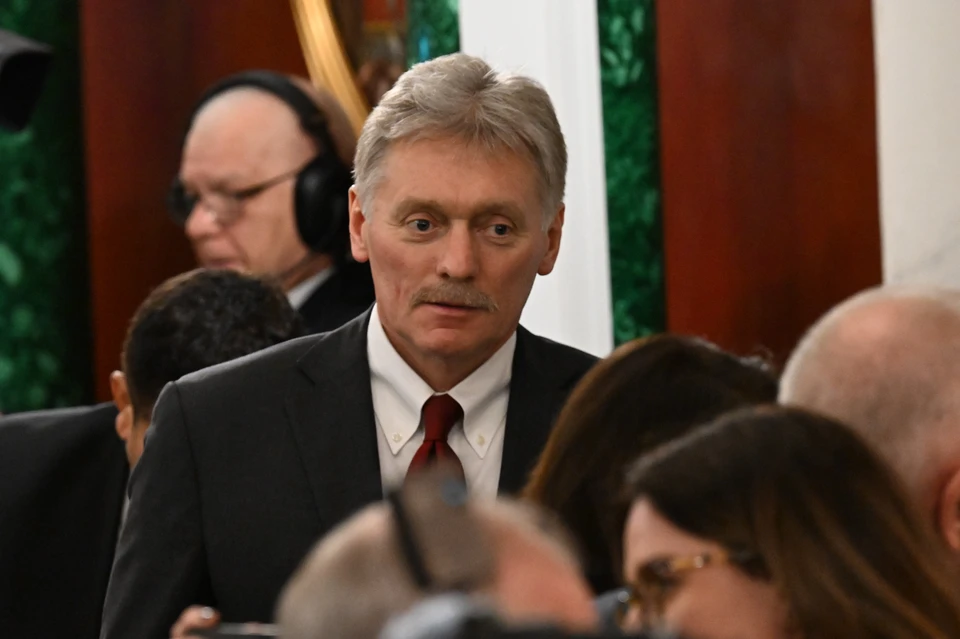 Песков отметил, что использование ИИ позволяет повысить эффективность сбора обращений граждан