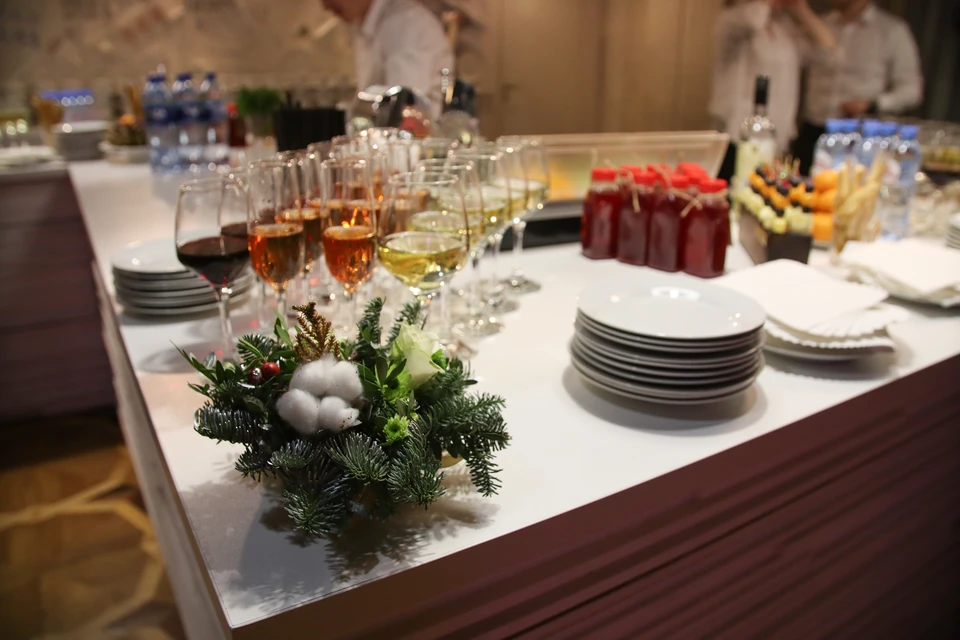 Средний чек за одного человека – примерно семь тысяч рублей.