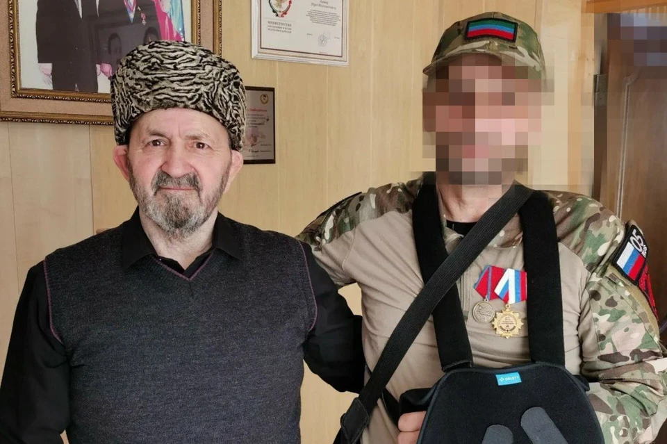 Боец полз ночами, днем скрываясь среди погибших товарищей. Фото: предоставлено пресс-службой администрации Кизляра