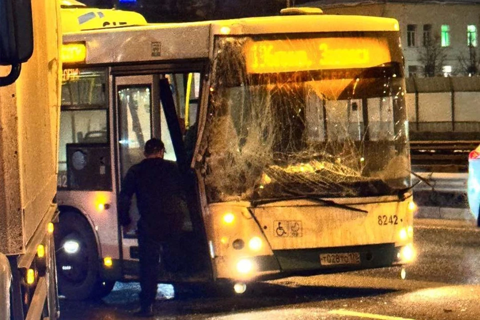 Кадр с места аварии. Фото: t.me/Megapolisonline