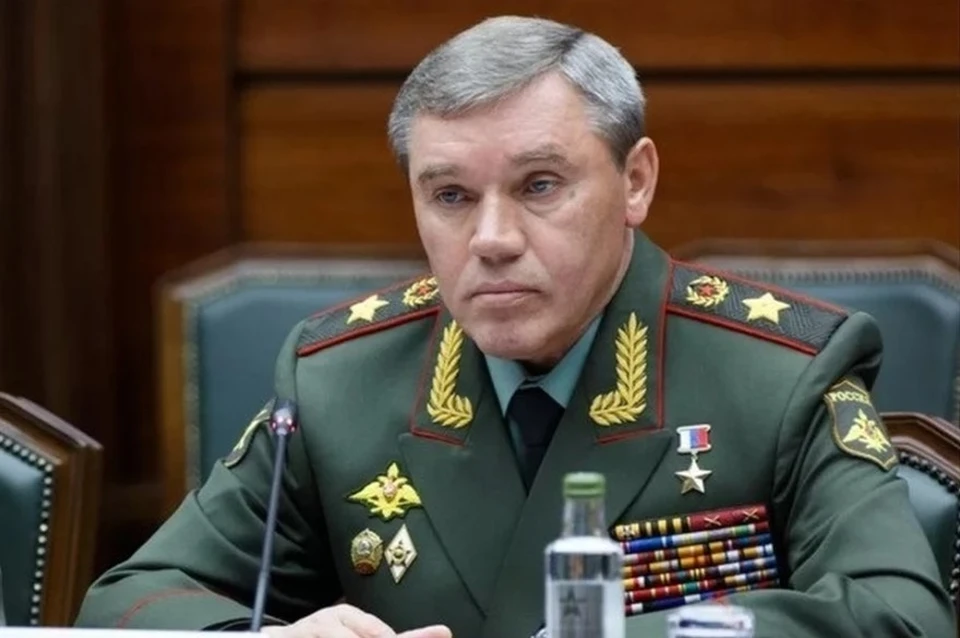 Герасимов: Войска объединенной группировки наступают почти на всех направлениях