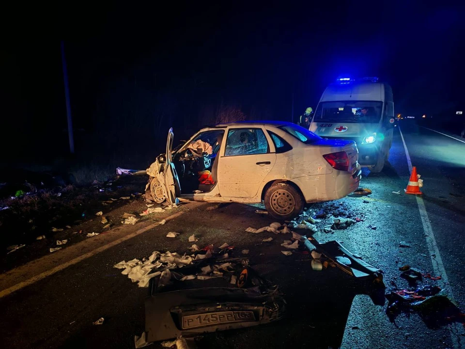 В районе Дубового Умета, столкнулись три легковушки – Киа Рио, Лада Гранта и Лада Приора