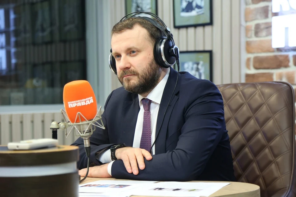 Орешкин: Деньги для Киева часто возвращаются на Запад через коррупционные схемы