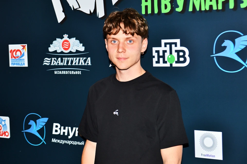 Ваня Дмитриенко нашел время в своем плотном графике, чтобы наконец-то появиться в университете