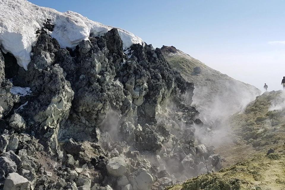 Извержение Безымянного - обычное для вулкана