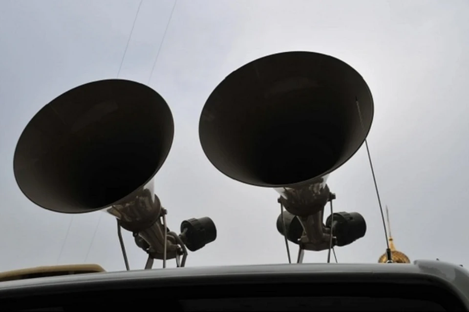 В администрации призвали жителей сохранять спокойствие.