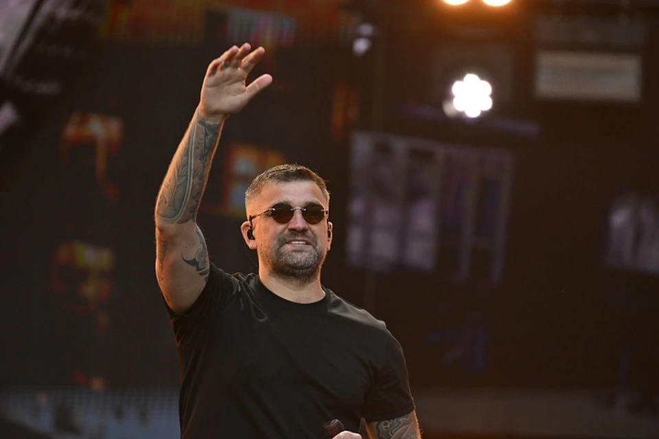 В шоу, гостем которого была Варвара Щербакова, Баста рассказал о Хабаровске