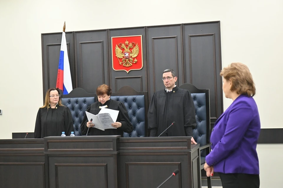 Суд опять оставил покупательницу квартиры Долиной ни с чем