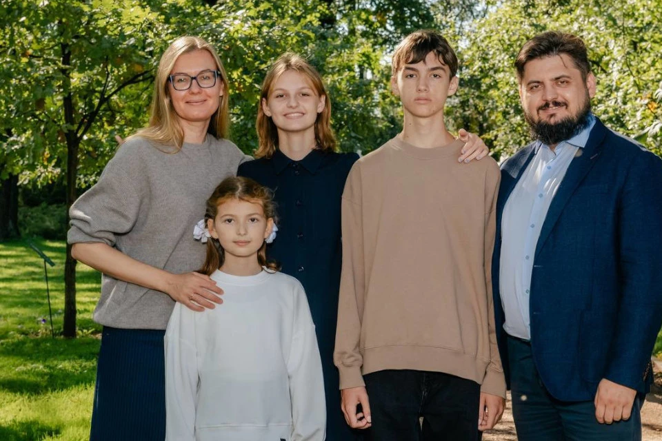 Марина Симора с семьёй. Фото: из семейного архива героини публикации