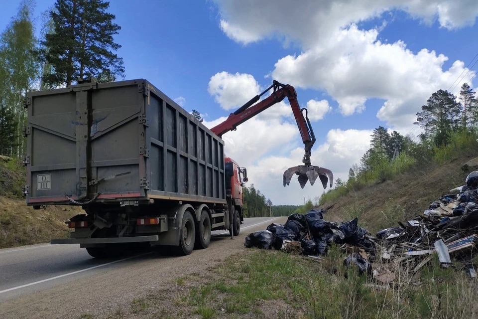 В Иркутской области с начала года убрали 100 свалок в лесах.