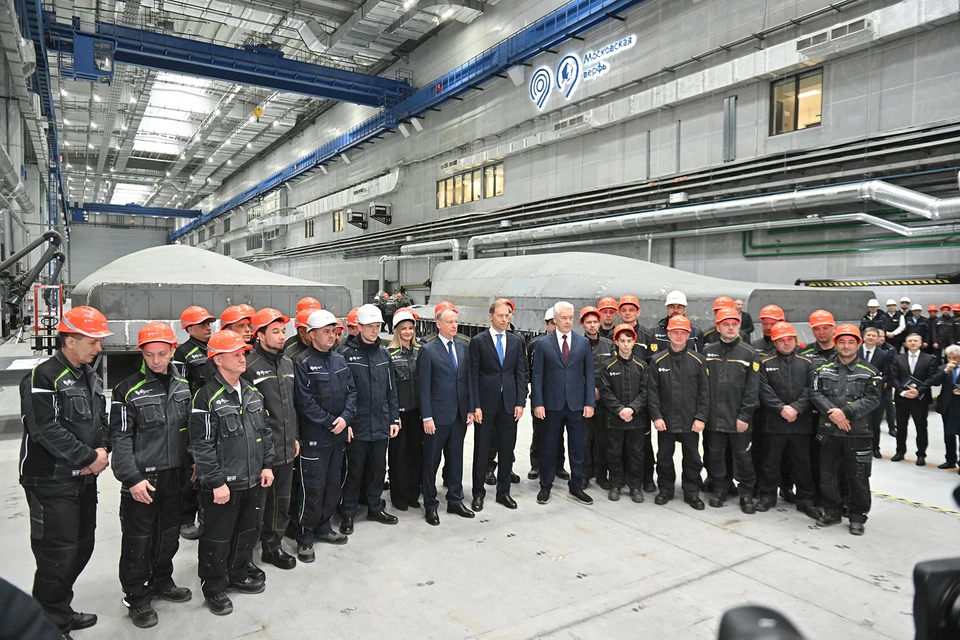 26 ноября производство официально запустили помощник президента, председатель Морской коллегии России Николай Патрушев, первый зампредседателя правительства РФ Денис Мантуров и мэр Москвы Сергей Собянин.