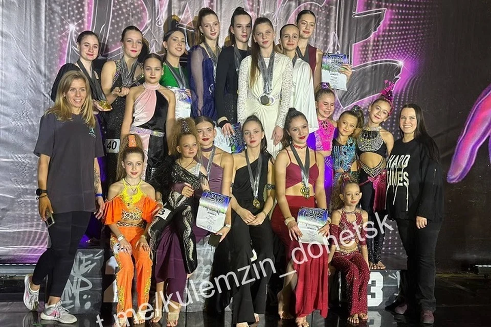 Донецкий ансамбль завоевал 164 медали на танцевальном фестивале в Ростове. Фото: ТГ/Кулемзин