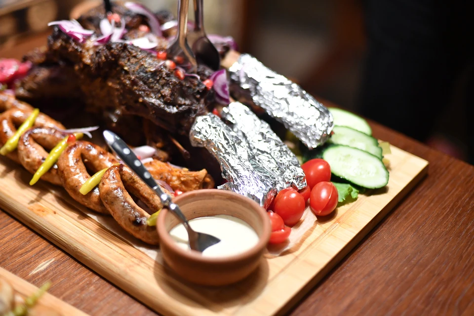 Большое количество красного мяса провоцирует агрессию