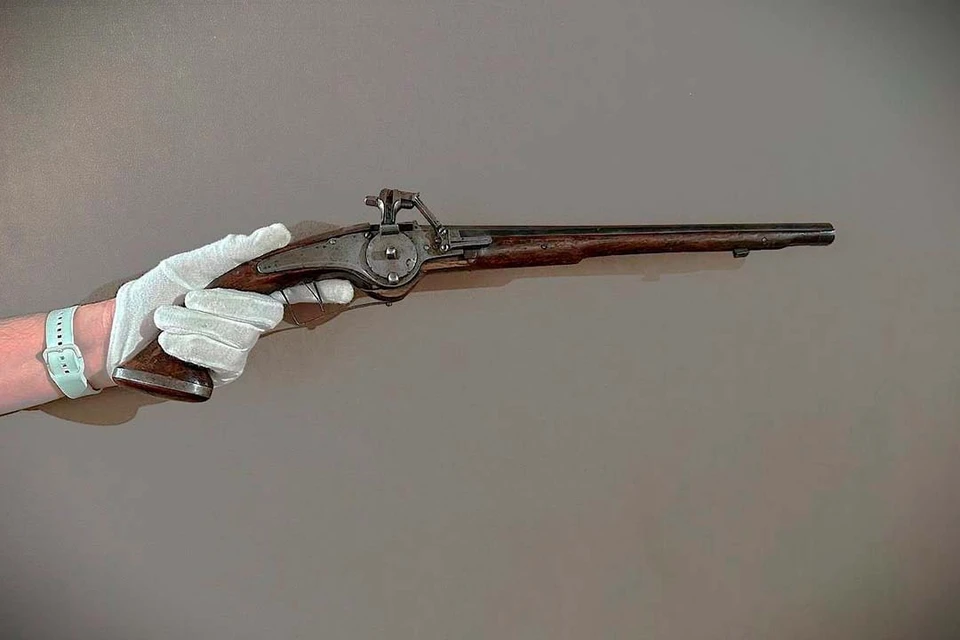 Его ценили за надежность и использовали в дорогом оружии. Фото: администрация Ленобласти