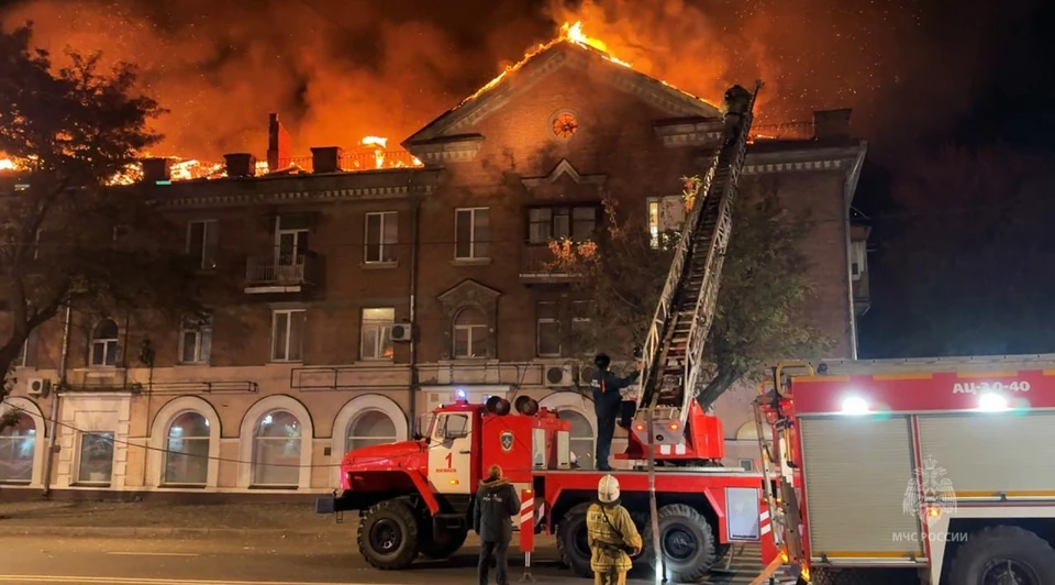 Шесть пожаров потушили в ЛНР за сутки. ФОТО: МЧС России