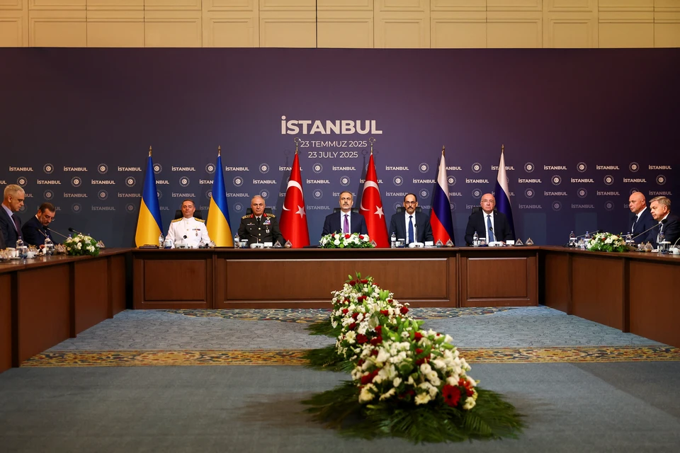 Telegraph отметило, что Киев не согласился с США выводить армию из Донбасса