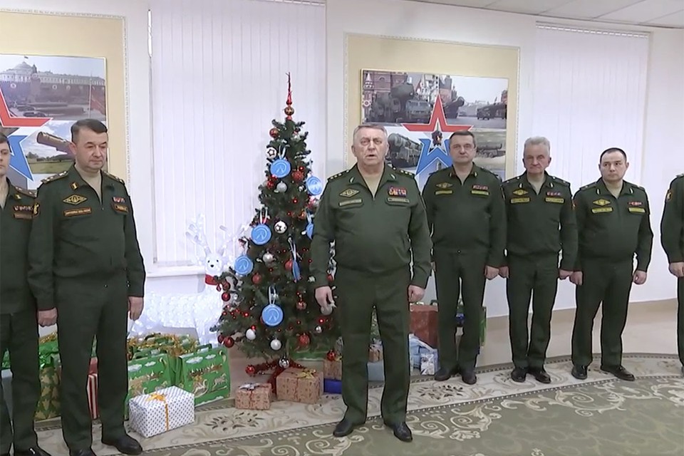 Тысяча детей российских ракетчиков получили подарки у Елки желаний