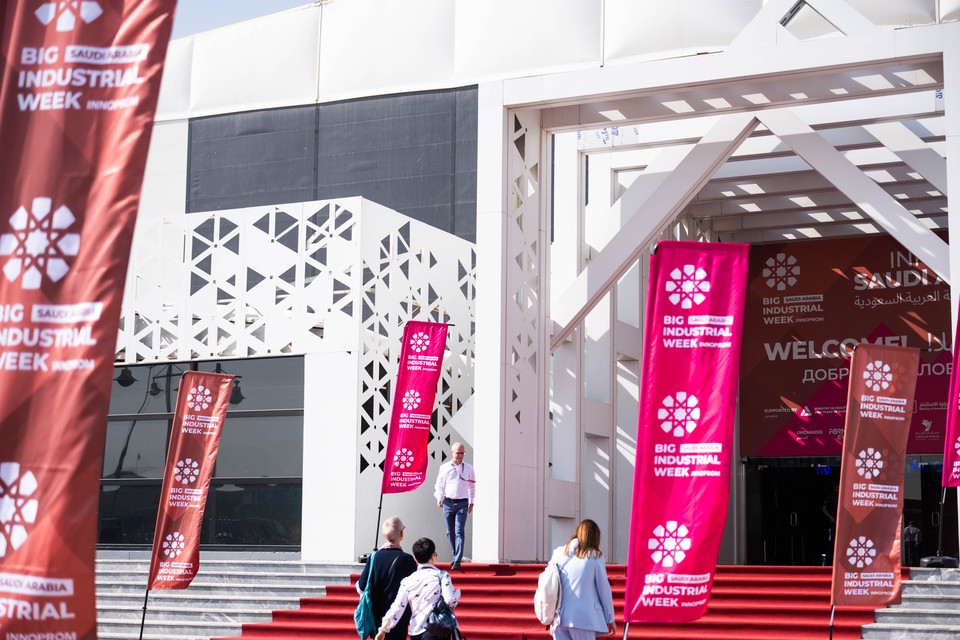 Более 250 российских компаний приняли участие в промышленной выставке в Эр-Рияде