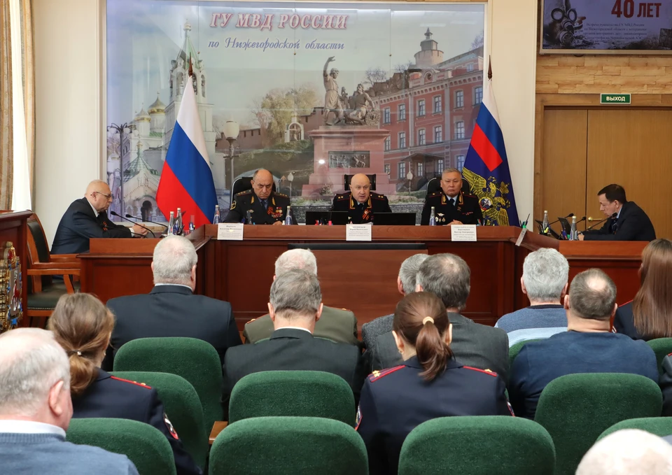Нижегородские полицейские поблагодарили ликвидаторов аварии на ЧАЭС.