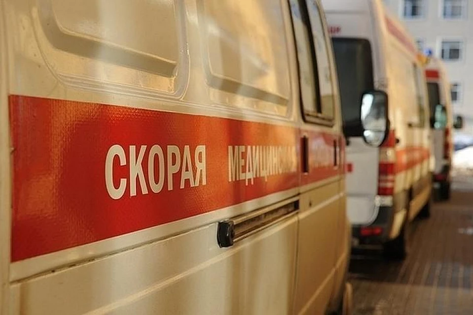 Трое человек пострадали в аварии на трассе в Якутии