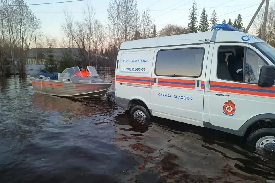 В Красноярском крае сохраняется сложная паводковая ситуация. Фото: КГКУ "Спаситель"