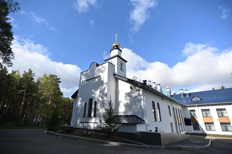 Митрополит Евгений освятил храм на берегу Шарташа 10 мая. Фото: Фонд святой Екатерины
