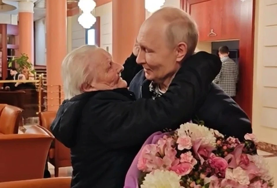 Учительница Путина Гуревич сообщила, что не давала ему хвастаться немецким Фото: Кадр из видео kremlin.ru