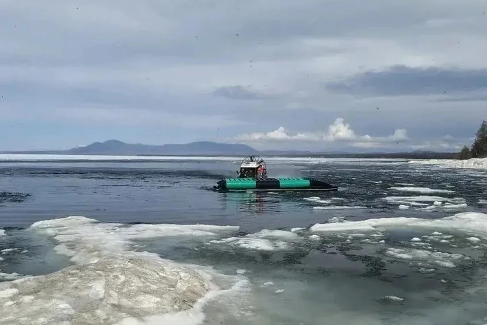 «Хивус» с пассажирами перевернулся на Байкале в Бурятии. Фото: пресс-служба прокуратуры Бурятии
