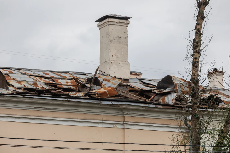 Белгород и область подверглись ракетному обстрелу ВСУ, пробита крыша дома
